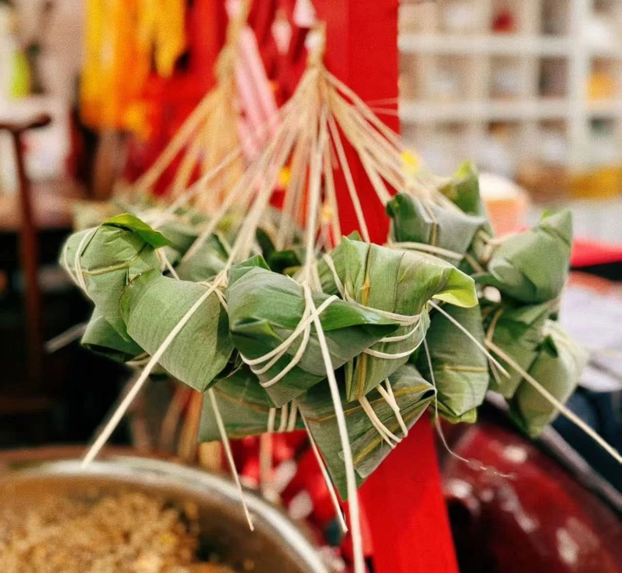 愛(ài)生活 愛(ài)簡(jiǎn)小葉|箬竹葉里藏乾坤——土樓筍干肉粽的匠心風(fēng)味